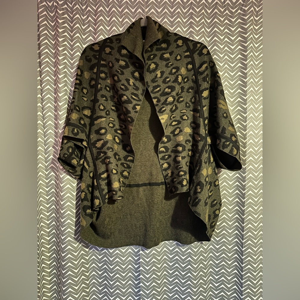 Anthropologie / Akemi + Kin | Terra Leopard Kimono Cardigan, one size - Picture 4 of 9